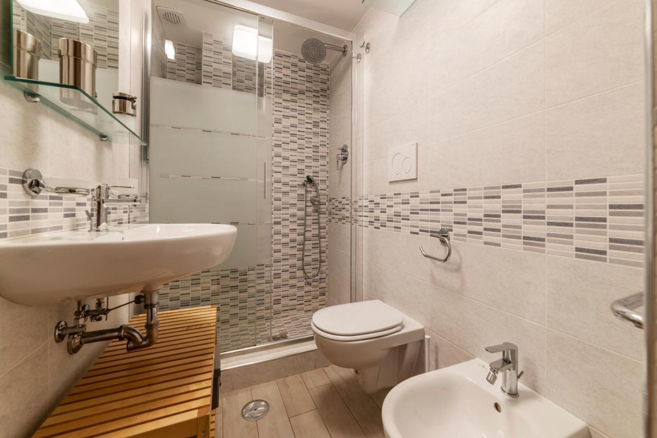 Termini Central And Elegant Apartment Rome Exterior photo